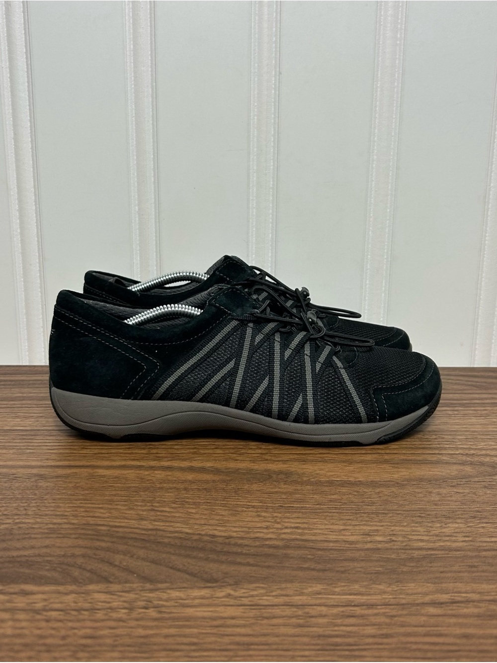 Dansko honor loafers black grey mesh slip on bungee snealers women’s 8